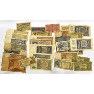 Set of banknotes