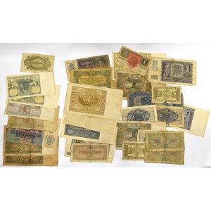 Set of banknotes