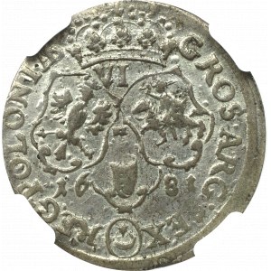 Jan III Sobieski, Szóstak 1681, Bydgoszcz - kokardka między tarczami NGC AU Details