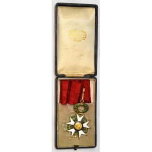 Francja, III Republika, Order Legii Honorowej III Klasy - złoto oryginalne pudełko