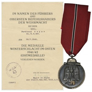 Niemcy, III Rzesza, Medal za Bitwę Zimową na Wschodzie 1941/42 - sygnowany 55 wraz z nadaniem