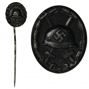 Germany, III Reich, Black 1939 Wound Badge with miniature