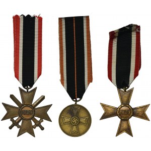 Germany, III Reiche, Set of War Merit Cross 2nd class (with and without swords) and Medal