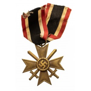 Niemcy, III Rzesza 1933–1945, Krzyż Zasługi Wojennej 1939, 2 klasa z mieczami