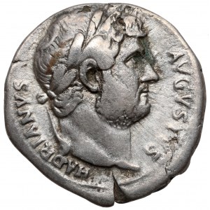 Hadrian (117-138 n.e.) Denar - Półksiężyc