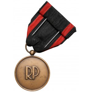 II RP, Medal Niepodległości - Bertrandt