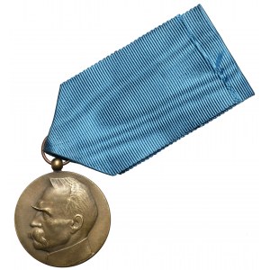 Medal X-lecia Odzyskanej Niepodległości - Bertrand