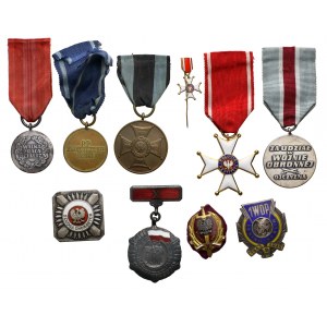 PRL, zestaw odznak i odznaczeń (10szt)