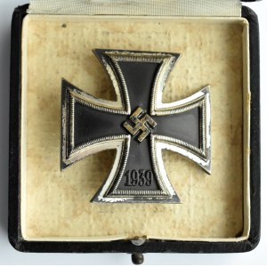 Niemcy, III Rzesza, Krzyż żelazny (EK1) 1939, 1 klasa, wyt. Wachter & Lange z oryginalnym pudełkiem