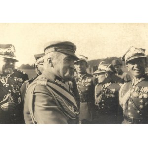 [WOJSKO Polskie - Marszałek Józef Piłsudski na Święcie Kawalerii w Krakowie - fotografia sytuacyjna]. [6 X 1933]...
