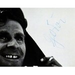 [GOŁAS Wiesław]. Odręczny podpis aktora na pocztówce z jego fotograficznym portretem,...