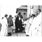 [WOJTYŁA Karol - podczas posługi kapłańskiej - fotografie sytuacyjne]. [l. 60./70. XX w.]....