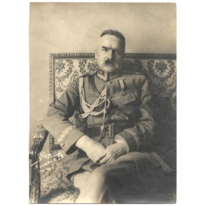 Marszałek J. Piłsudski w dniu imienin w Sulejówku. 19 III 1926.