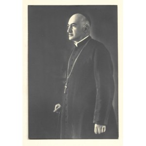 [TEODOROWICZ Józef Teofil, arcybiskup - fotografia portretowa]. [nie przed 1935, nie po 1938]. Fotografia form. 16,...