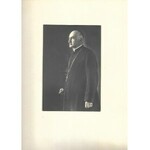 [TEODOROWICZ Józef Teofil, arcybiskup - fotografia portretowa]. [nie przed 1935, nie po 1938]. Fotografia form. 16,...