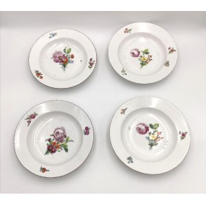 Cztery talerze do zupy z malowanymi kwiatami - dobierane