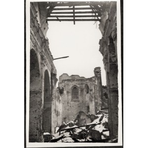 Warszawa 1944 Powstanie Warszawskie Wnętrze Kościoła Św. Jacka Na Ul. Freta Eugeniusz Haneman Fotografia [Vintage Print]