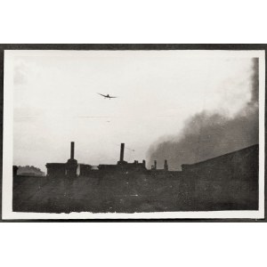 Warszawa 1944 Powstanie Warszawskie Niemiecki Samolot Bombardujący 30. Viii Eugeniusz Haneman Fotografia [Vintage Print]