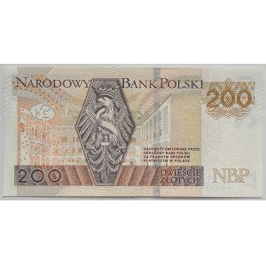 200 złotych 2015 - seria CA 2060600