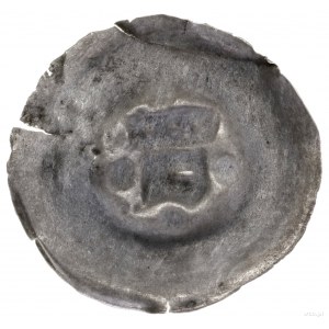 Brakteat, XIII–XIV w.; Hełm z pióropuszem, w lewo, wokó...