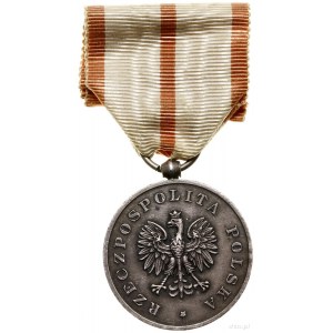 Medal za Ratowanie Ginących (z miniaturą), od 1928, War...