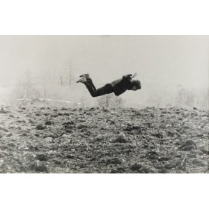Jerzy (Max Hexer) TRUSZKOWSKI (ur.1961), The Flying Artist Over an Horizon, praca z cyklu: Work Against Absurdity, 1983/1984