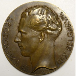 Pam. medaile Leopolda III., belgického krále. Portrét, titulatura / ve věnci prázdný prostor pro věnování. Sign. RAV...