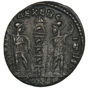 Cesarstwo Rzymskie, Konstantyn II, Follis