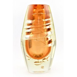 Muránói több rétegű üveg váza. Anyagában színezett, csiszolt hutaüveg. Hibátlan / Murano glass vase. Multi-layered...