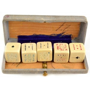 Régi dobókockák, dobozban, kopottak, doboz: 3,5x2x8,5 cm