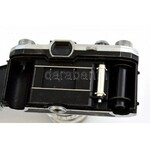 Zeiss Contax D fényképezőgép Carl Zeiss Biotar 2/58 objektívvel, foltos bőr tokban, akadó zárral...