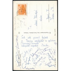 1969 A magyar labdarúgó válogatott tagjai által küldött képeslap a Magyarország-Írország mérkőzésről (2:1), rajta...