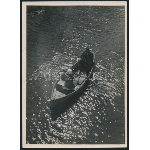 cca 1933 Kinszki Imre (1901-1945): Csónakázó-tó, pecséttel, aláírással jelzett, vintage fotóművészeti alkotás...