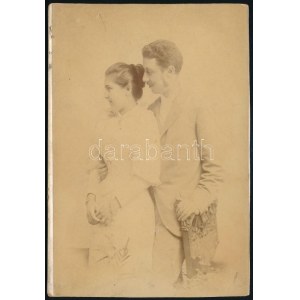 Gerő Ödön (1863-1939) mérnök, író, újságíró, esztéta és felesége Hermann Leontin. Kabinetfotó 11x15...