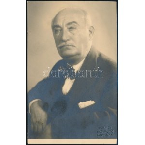 Márk Lajos (1867-1942) festőművész időskori arcképe, Foto Ivan, Novisad (Újvidék) felvétele...