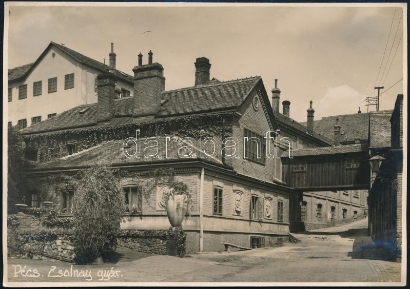 Cca 1930 1942 A P csi Zsolnay Gy r Gy rudvar nak R szlete Fot P cs cca-1930-1942-a-p-csi-zsolnay-gy-r-gy-rudvar-nak-r-szlete-fot-p-cs
