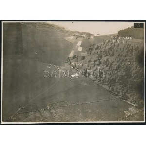 1917 Katonai felderítés, repülőtér légi felvétele, vintage fotó feliratozva, 11,6x16,4 cm