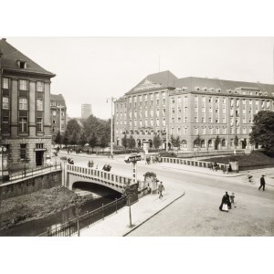 GLIWICE (pow. gliwicki). Dawny hotel Haus Oberschlesien, obecna siedziba Urzędu Miejskiego, anonim, ...