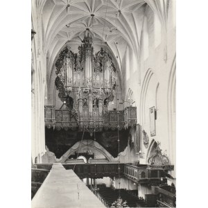 BARTOSZYCE. Wnętrze kościoła św. Jana Ewangelisty i MB Częstochowskiej – widok na organy