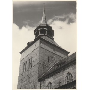 BIAŁOGARD. Kościół Narodzenia NMP – wieża