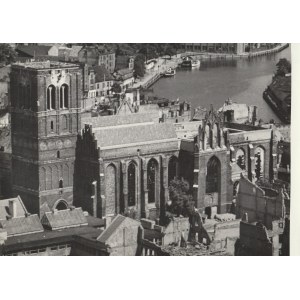 GDAŃSK. Kościół św. Jana w czasie odbudowy – widok z wieży kościoła mariackiego