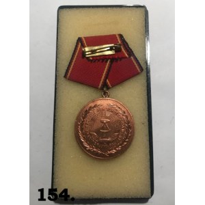 Brązowy „Medal za Zasługi dla Narodowej Armii Ludowej NRD 
