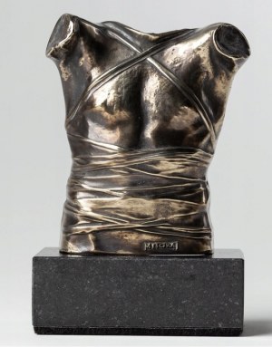 Igor Mitoraj (1944 - 2014), Pancerz (Cuirasse)