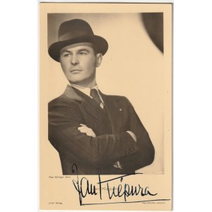 Portretowe zdjęcie J. Kiepury w formie widokówki z okresu wiedeńskiego z autografem artysty. Foto Wi ...