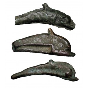 Grecja, Olbia, zestaw 3 brązów w kształcie delfina, VI–V w. p.n.e.