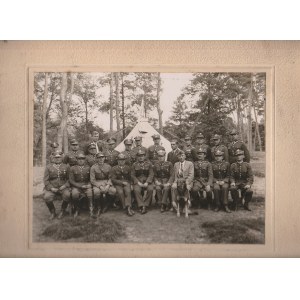 Żołnierze – zdjęcie grupowe, tablo, pod namiotem, Wólka Profecka, Bronisław, Puławy