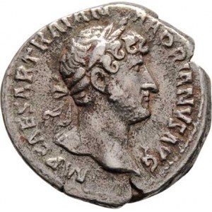 Hadrianus, 117 - 138, AR Denár, Rv:P.M.TR.P.COS.III., sedící Roma zleva,