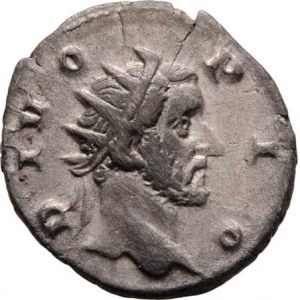 Antoninus Pius - posmrtná ražba za Traiana Decia, AR Antoninianus, Rv:CONSECRATIO., velký o