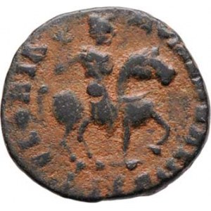 Theodosius I., 379 - 395, AE4, Rv:GLORIA.ROMANORVM., císař na koni zprava,