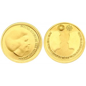 Netherlands 10 Euro 2002 Crown Prince's Wedding. Beatrix(1980-2013). Averse: Head left. Reverse: Two facing silhouettes...